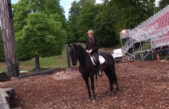 Ally McClelland rehearsing mounted work for Robin Hood
